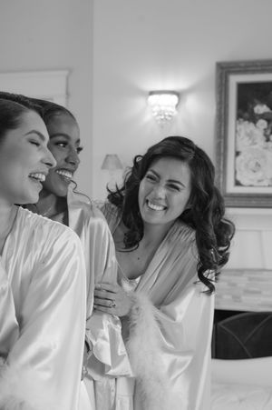 bridsmaids laughing