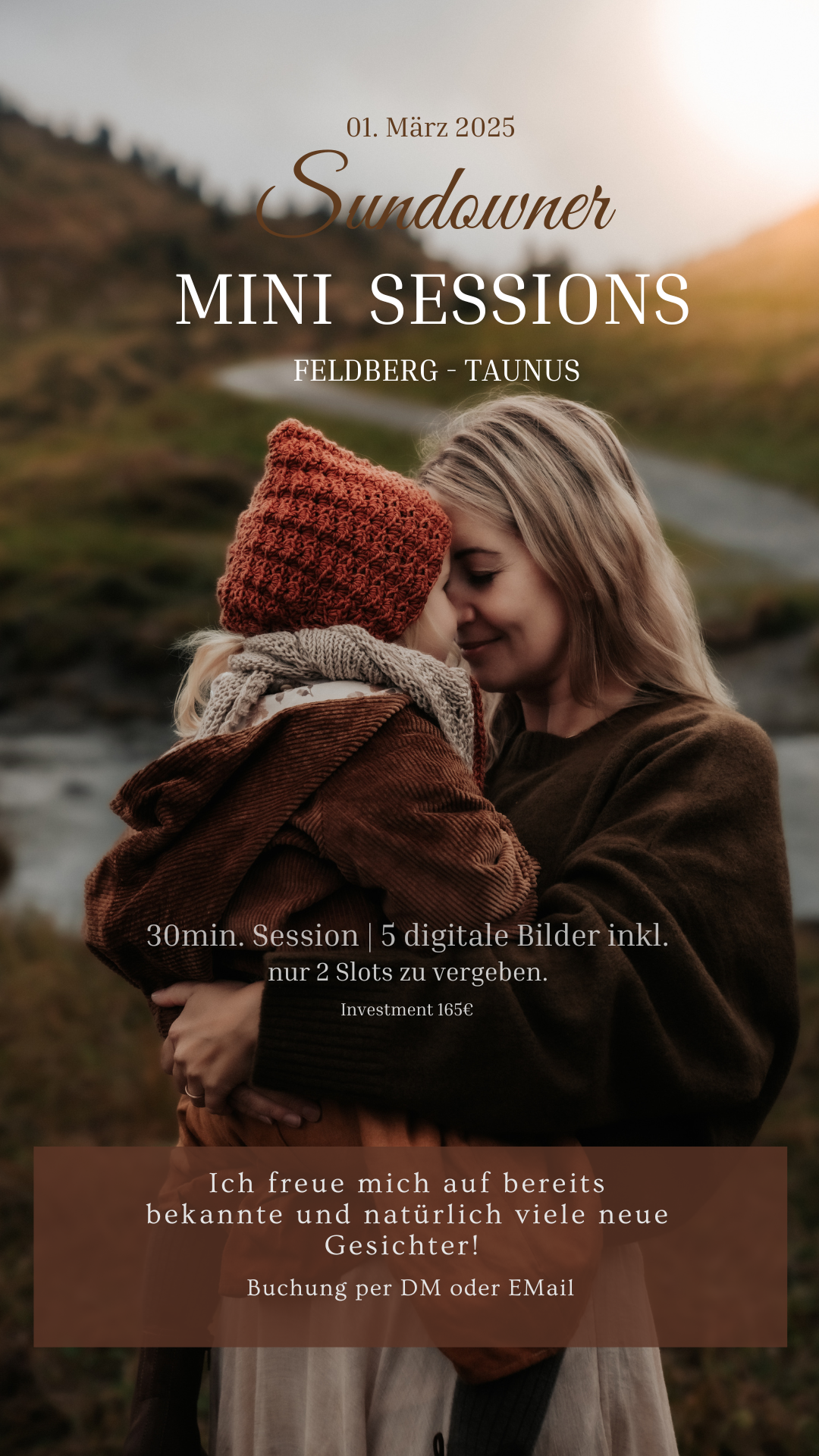 Promotional poster for sunset mini photography sessions in Feldberg Taunus featuring warm tones and cozy winter atmosphere.