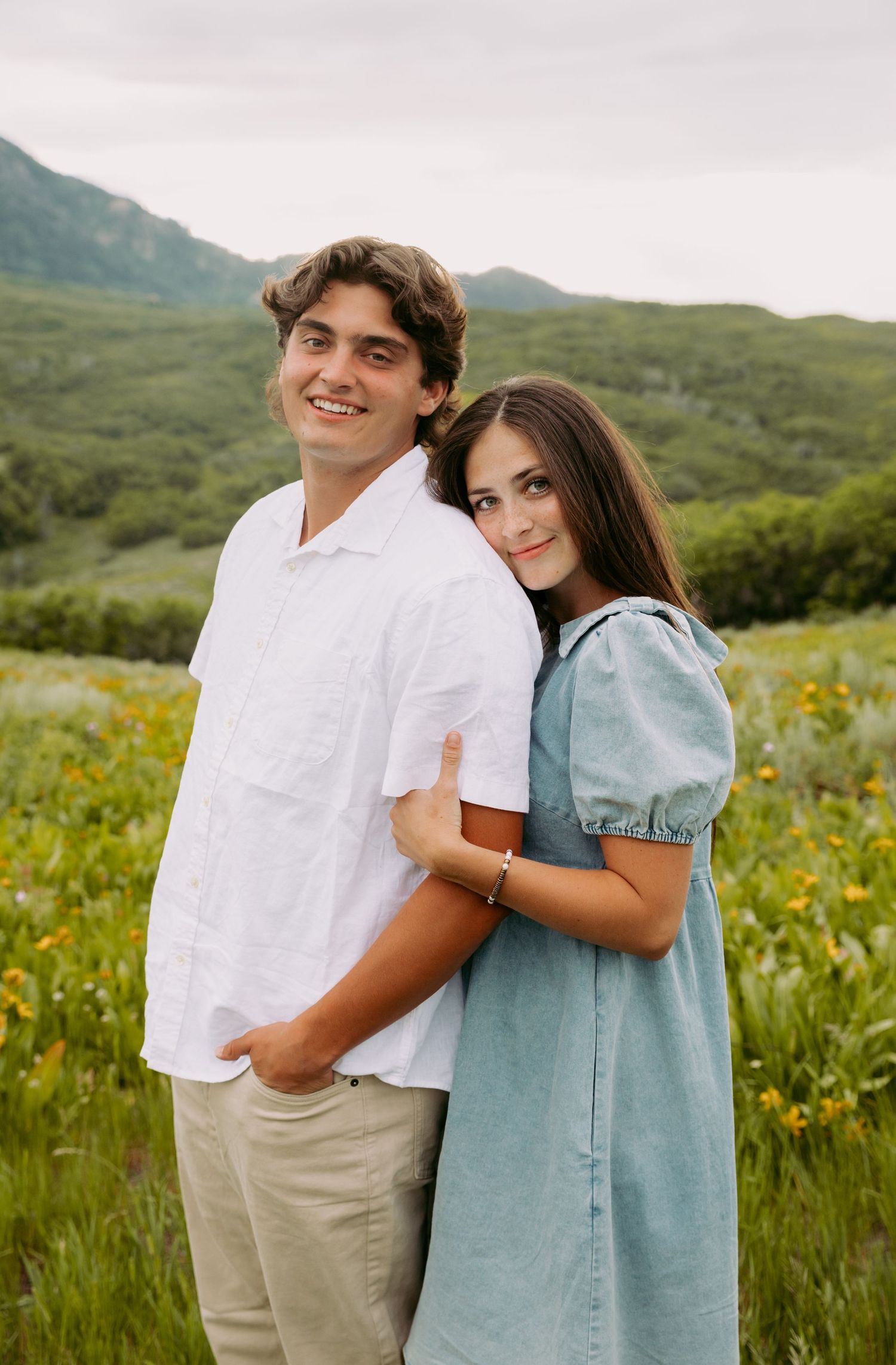 Couple photo session in the Utah mountains.