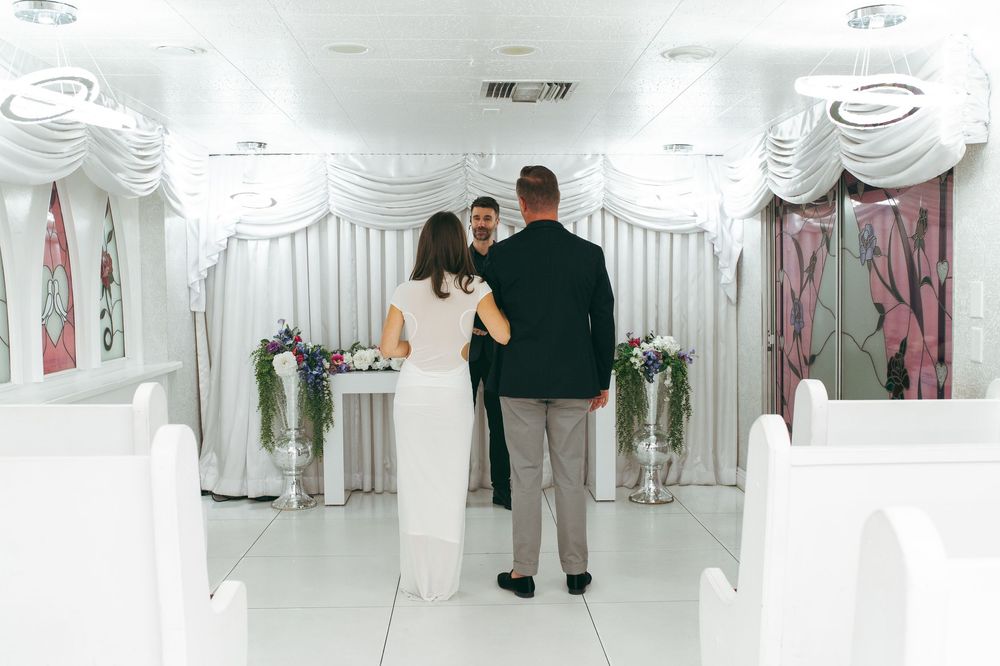 Little White chapel elopement