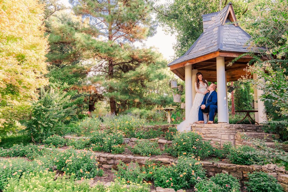 Peaceful garden paths surrounded by fall leaves at Bartlett Arboretum in Kansas.