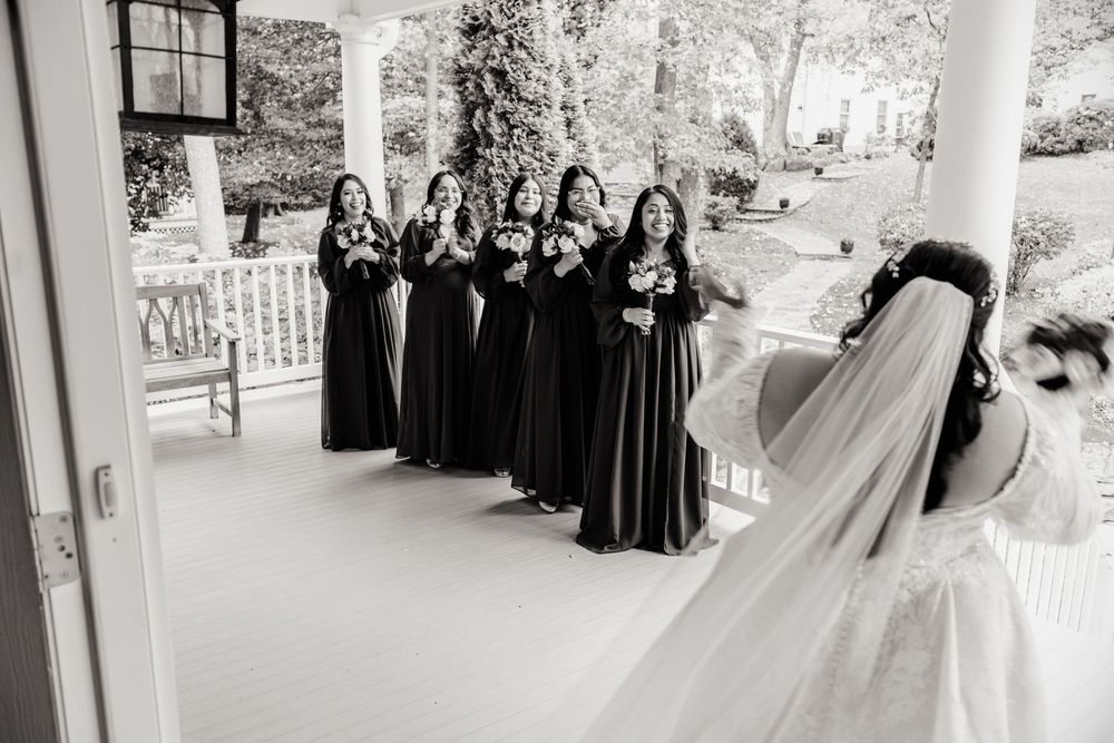 DMV wedding photographer captures waterfront wedding at Kurtz’s Beach bridal party
