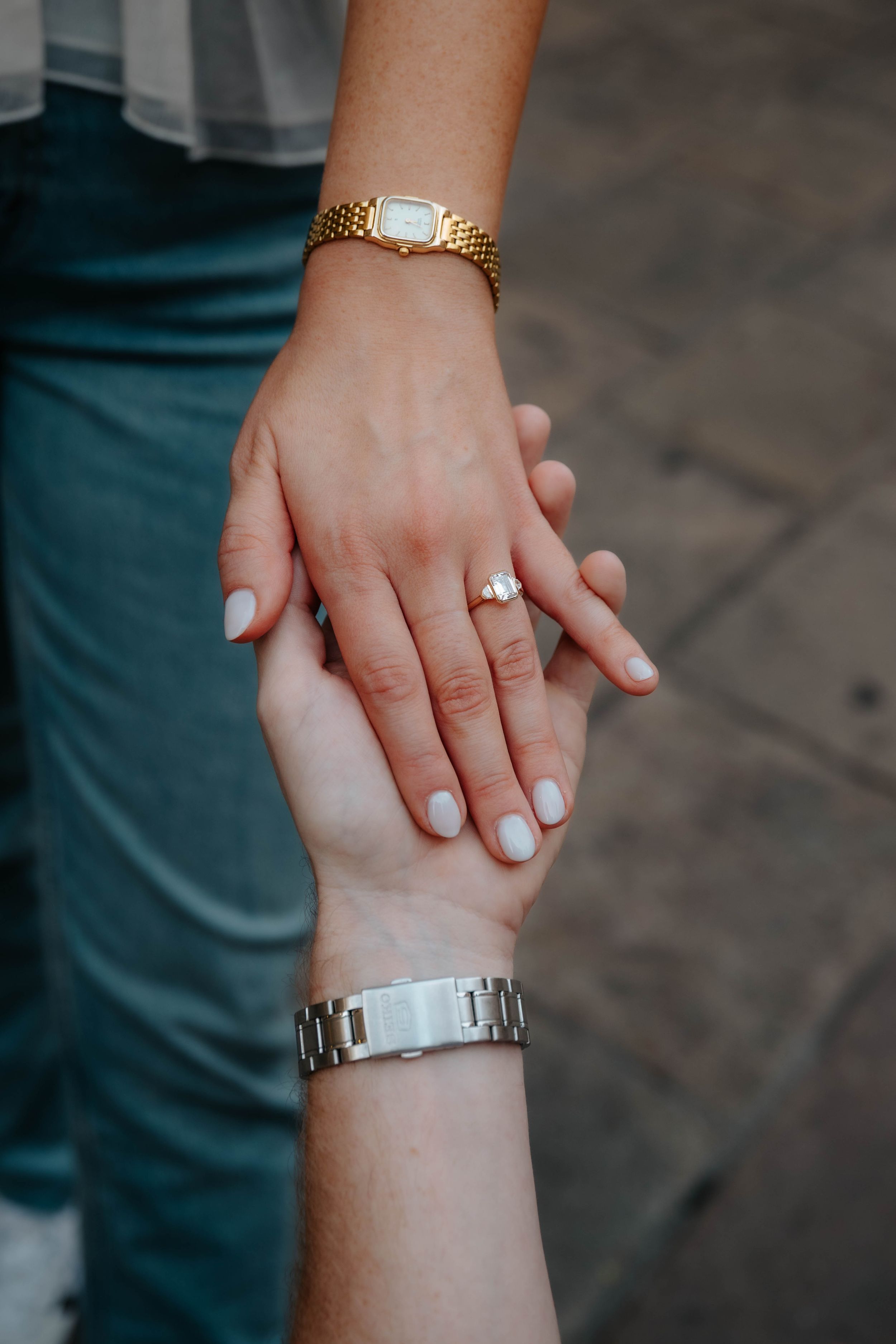 Natural engagement photos in Barcelona for shy couples