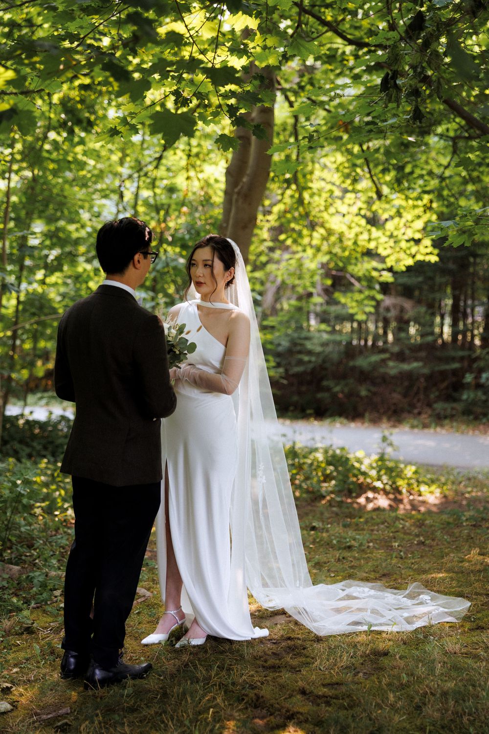 Wedding in Portugal Cove captured by Newfoundland documentary style wedding photographer Kaitlyn yvette