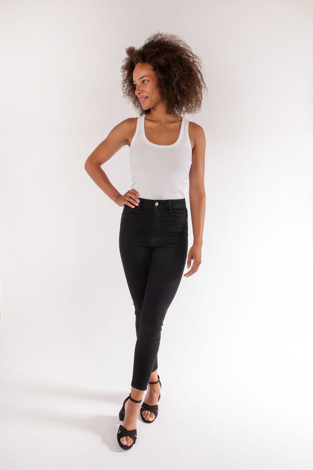 Model Photo Studio Portfolio
