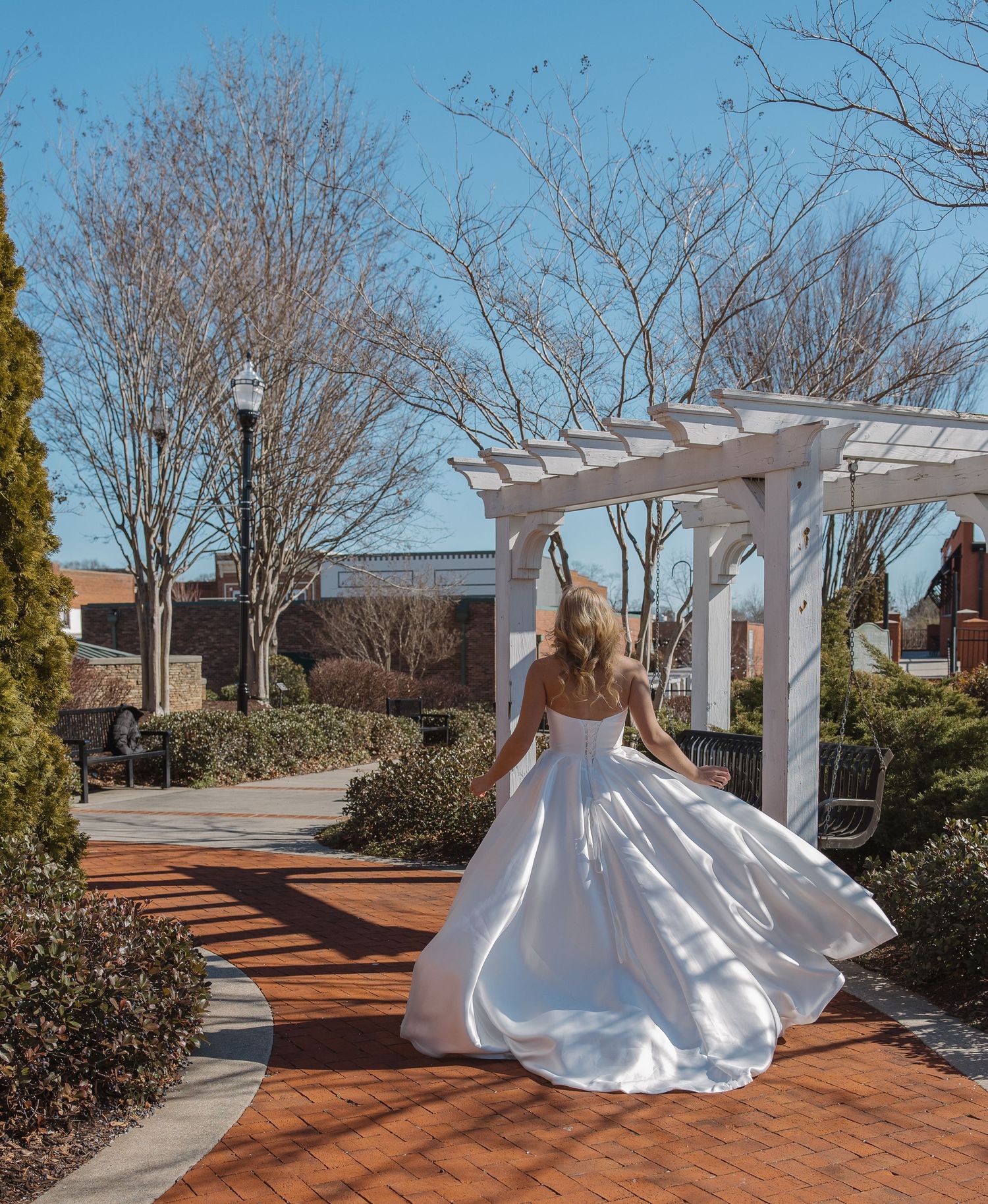 Princess vibes in this wedding gown
