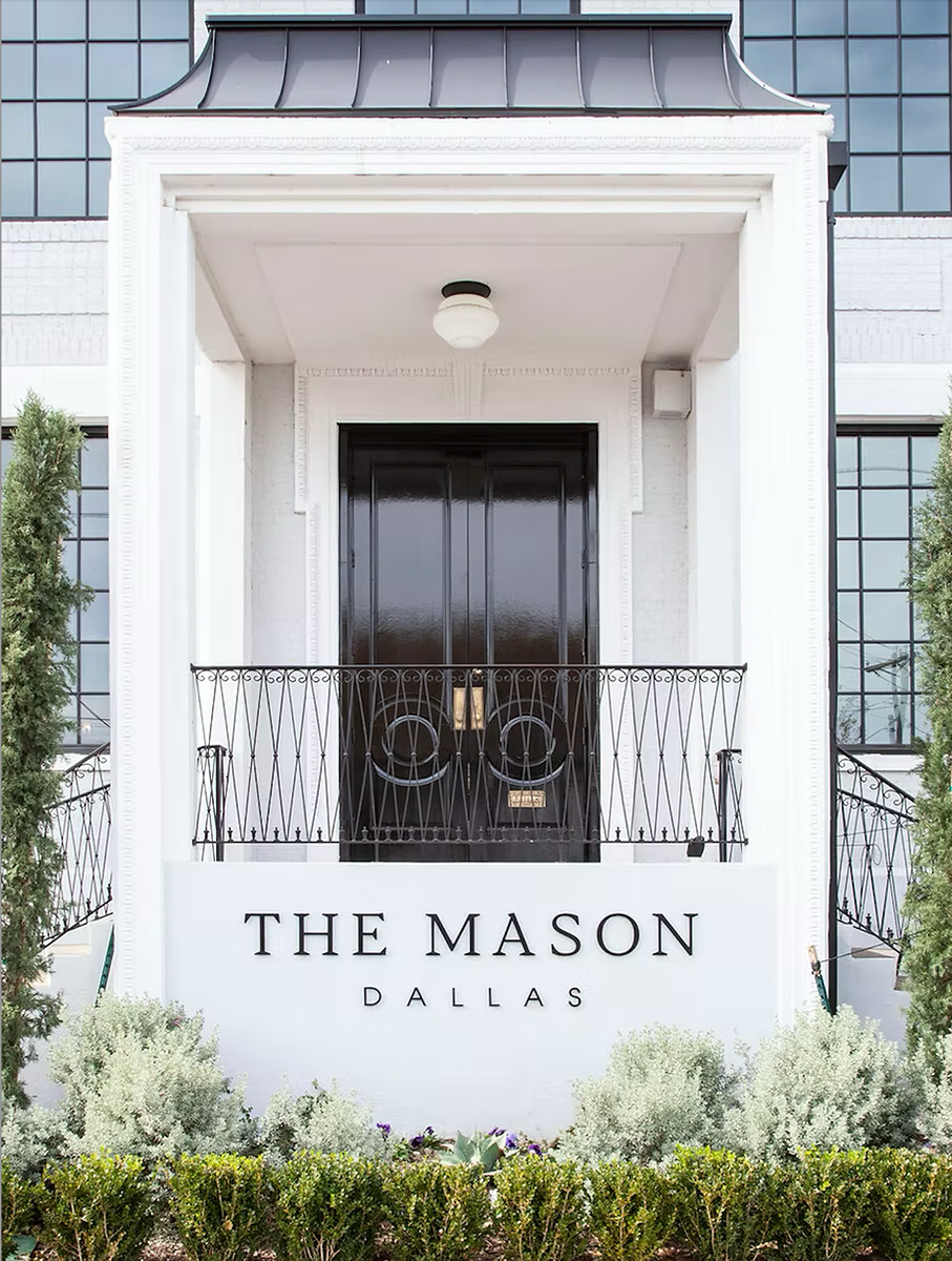Exterior of the Mason Dallas, a Dallas wedding venue