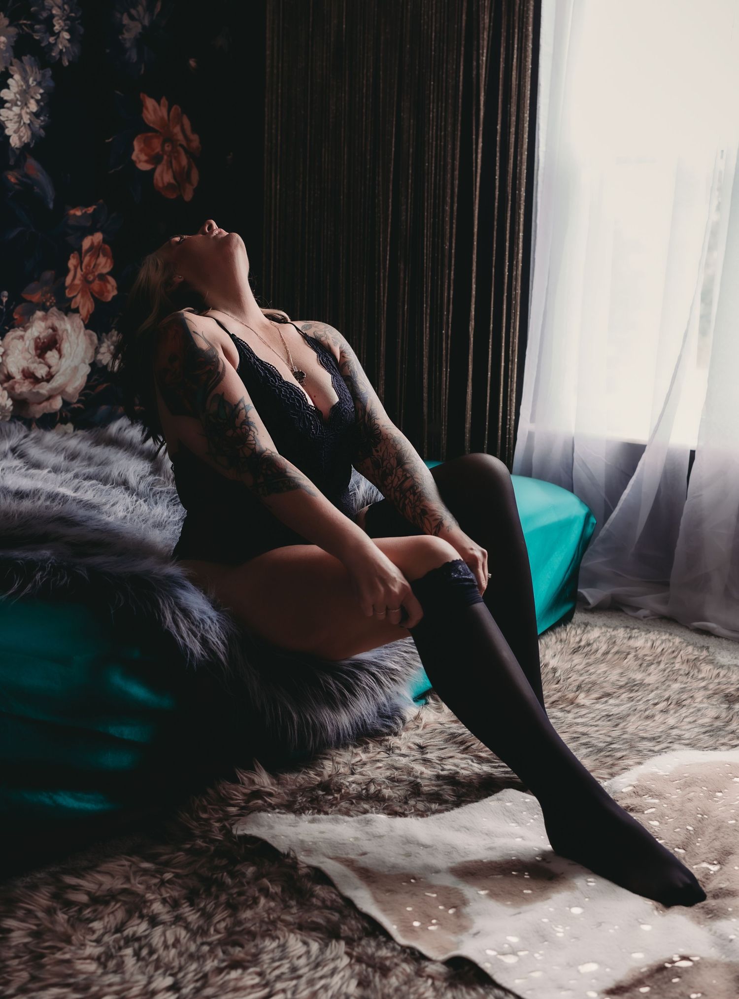 boudoir photographer located in spring hill Florida, Brooksville Florida, inverness Fl and surrounding areas making women feel confident.