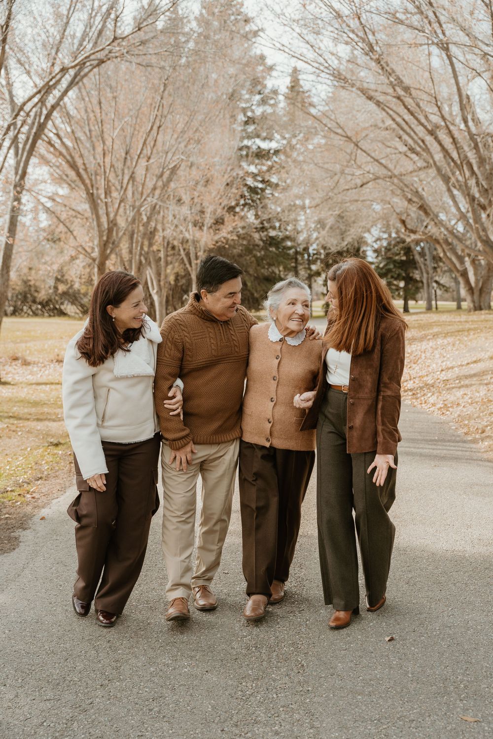 Calgary Extended Family Photographer