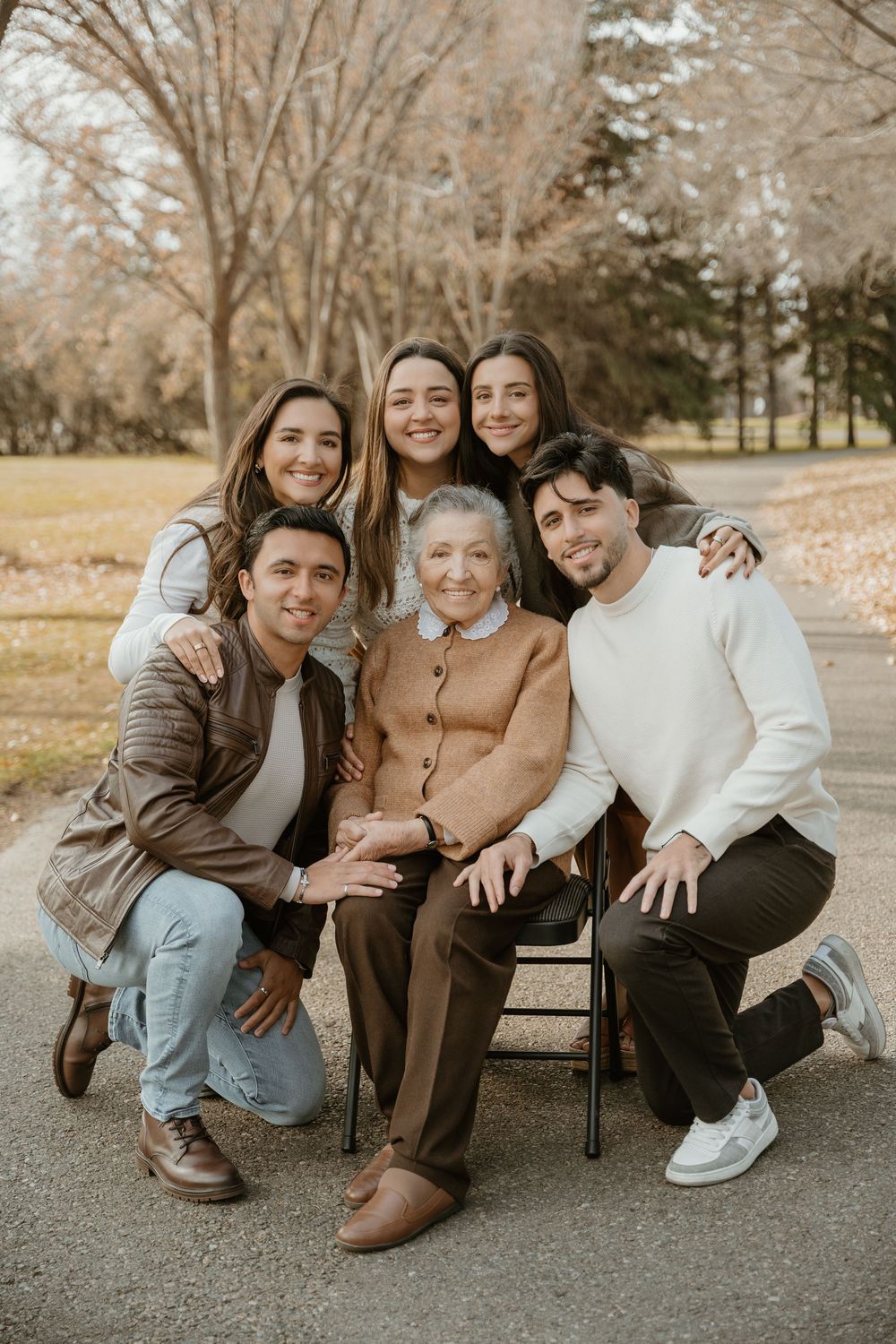 Calgary Extended Family Photographer
