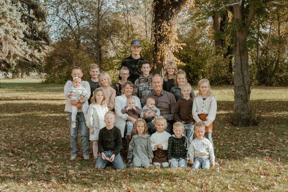 Lethbridge Extended Family Photographer