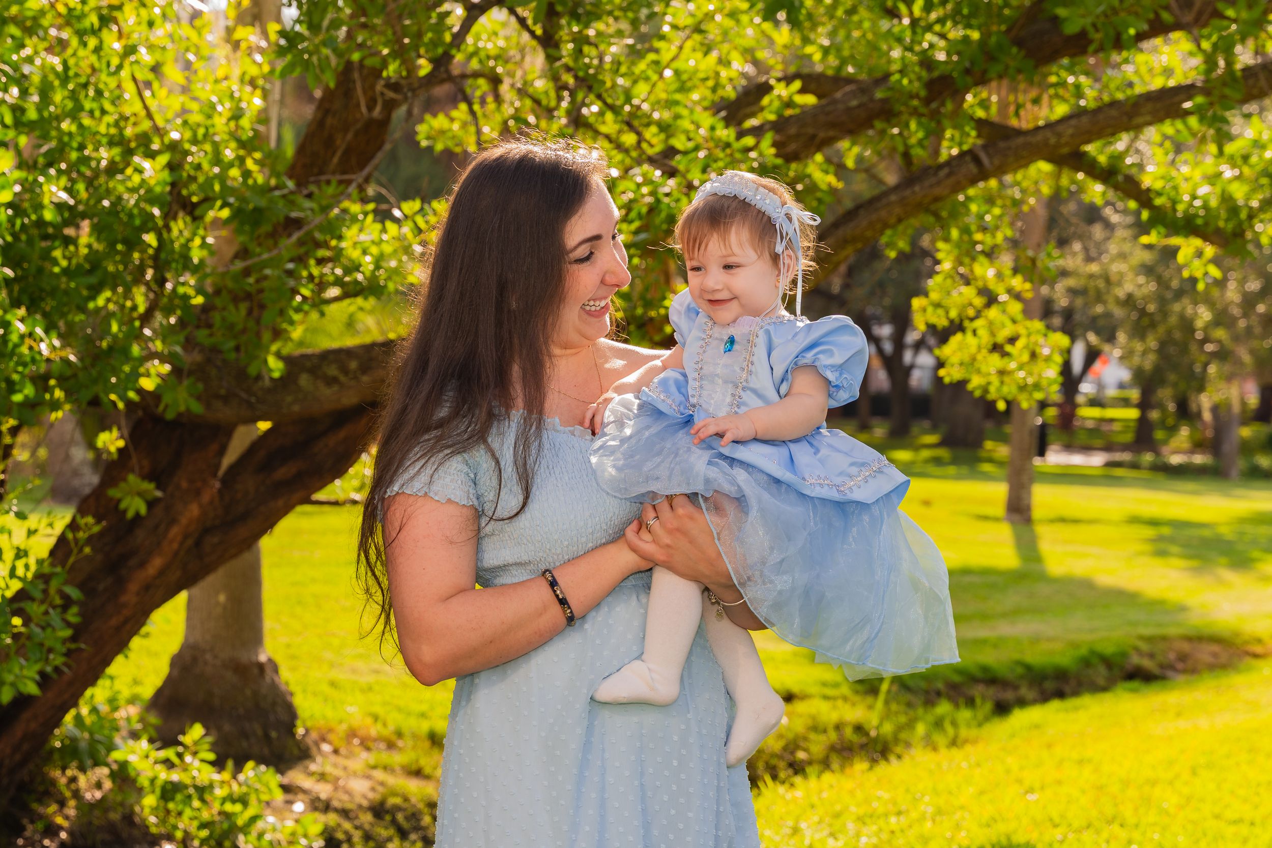 Family photo session-BE Jazy Photography-Tampa Bay-St Pete-Family Photographer-Henry B-Plant park university of Tampa-Riverwalk