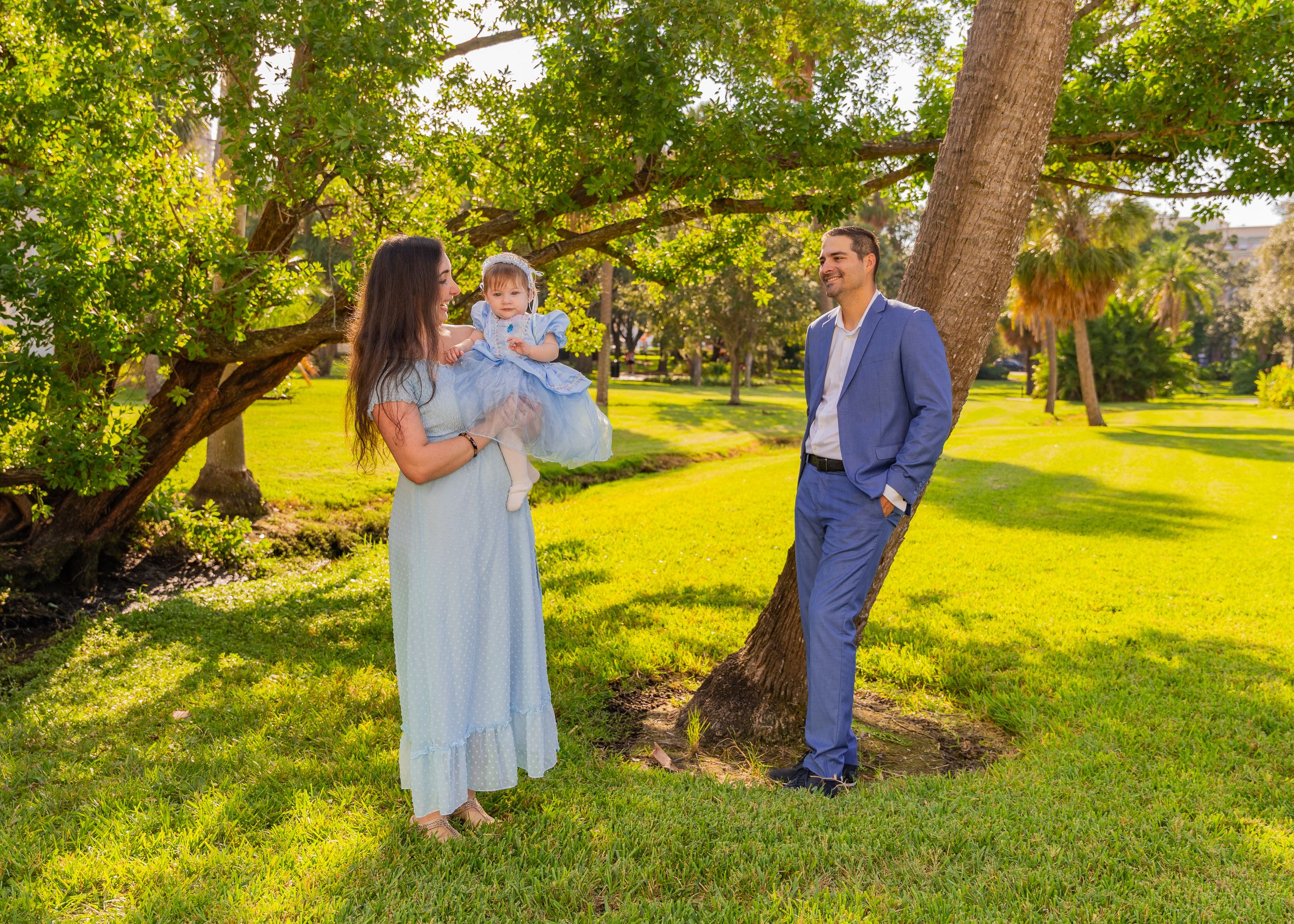 Family photo session-BE Jazy Photography-Tampa Bay-St Pete-Family Photographer-Henry B-Plant park university of Tampa-Riverwalk