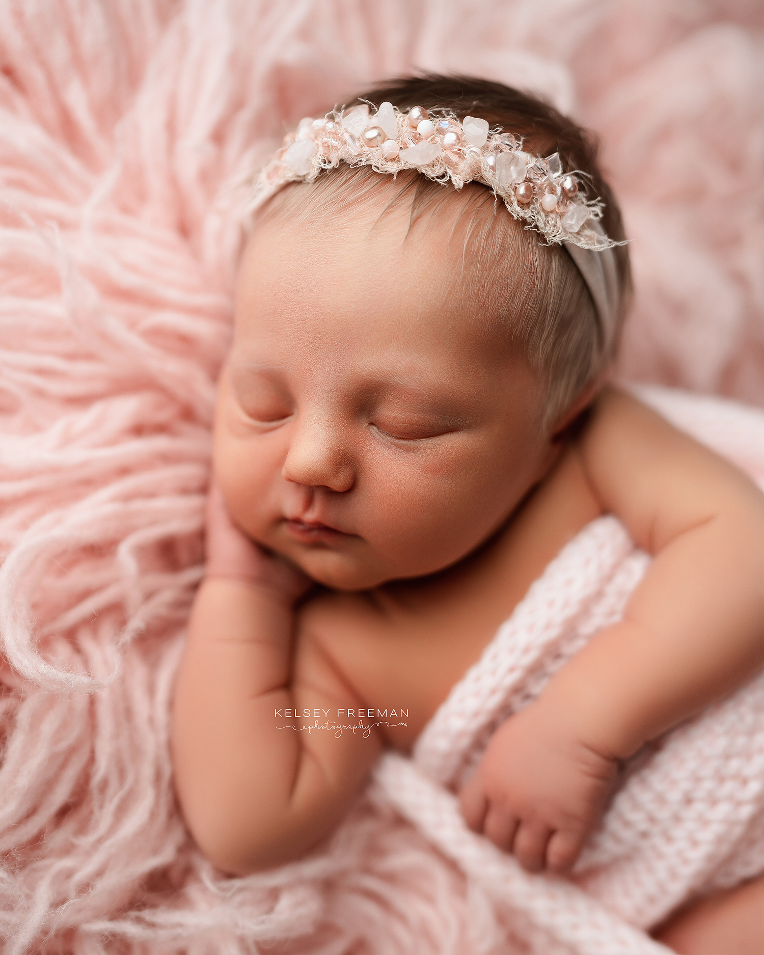 Newborn photography studio located in between Atlanta, Georgia and Birmingham, Alabama with full service photo studio.