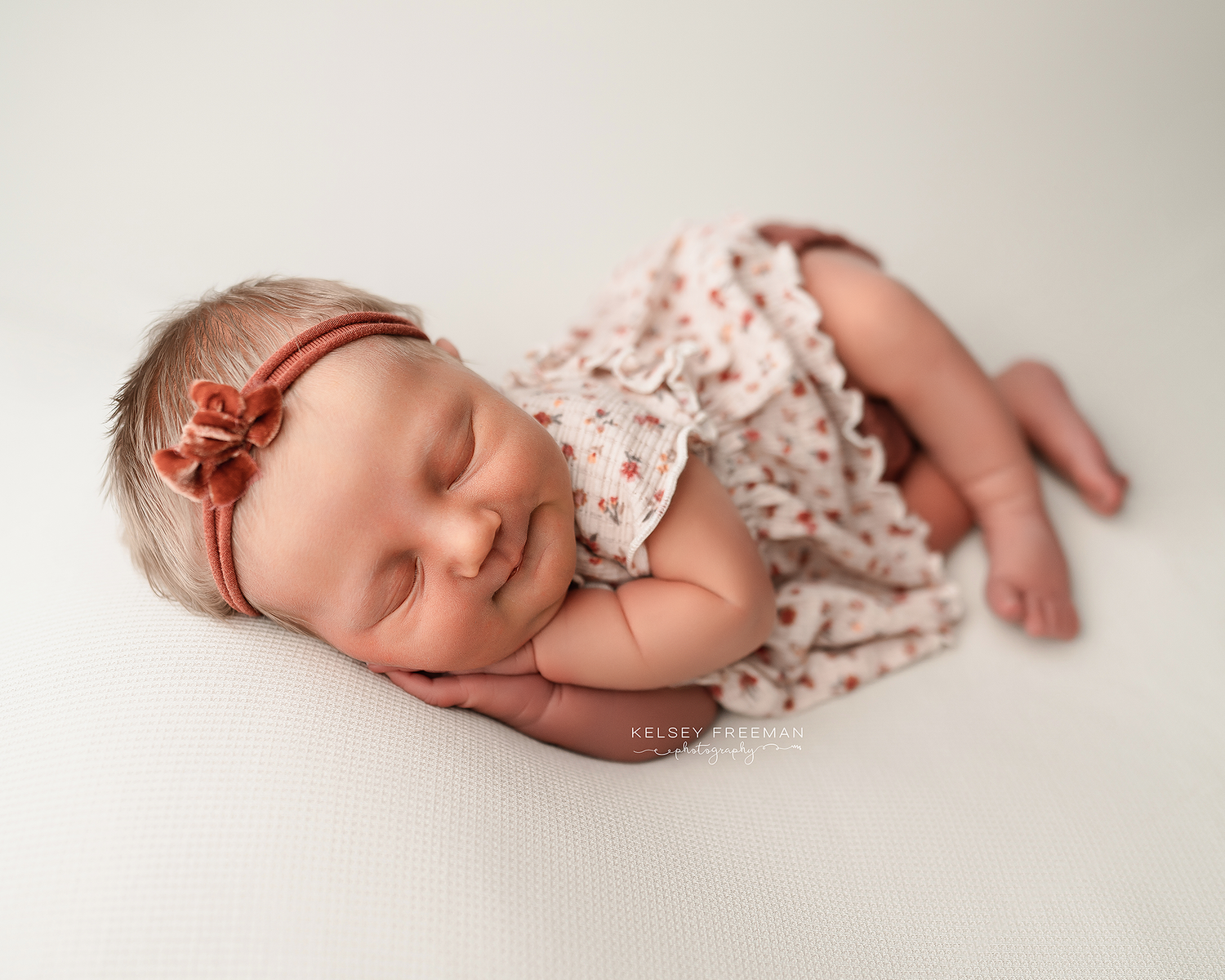 Newborn photography studio located in between Atlanta, Georgia and Birmingham, Alabama with full service photo studio.