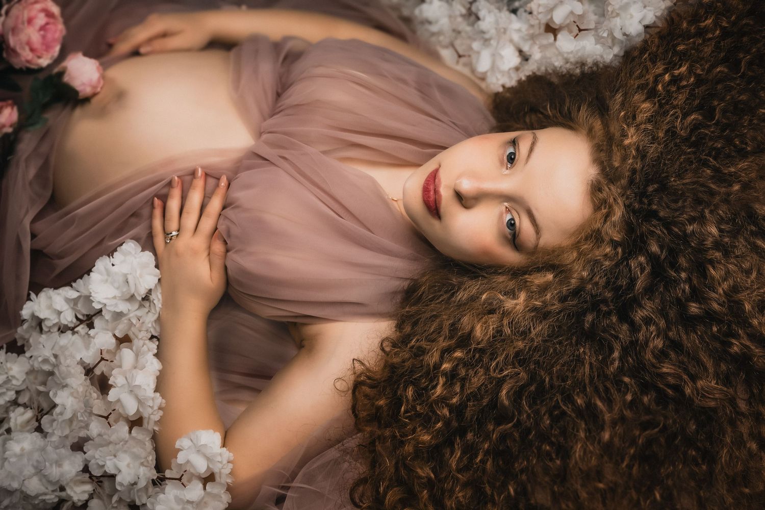 фотограф-за-бременни-Русе-студийна-сесия