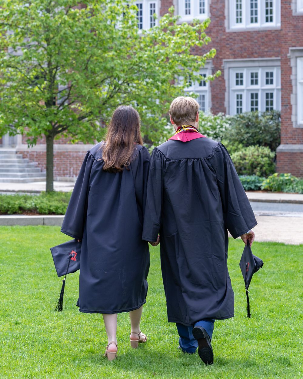 Worcester Poly Tech graduation cap and gown portraits on campus. Graduation portraits for Boston University, Boston College, Regis College.
