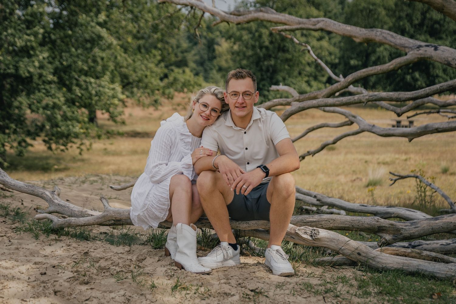 Fotograaf Friesland kale duinen appelscha natuurlijk spontaan groepsfoto's en individuele portretten kinderen grote groepen verbinding