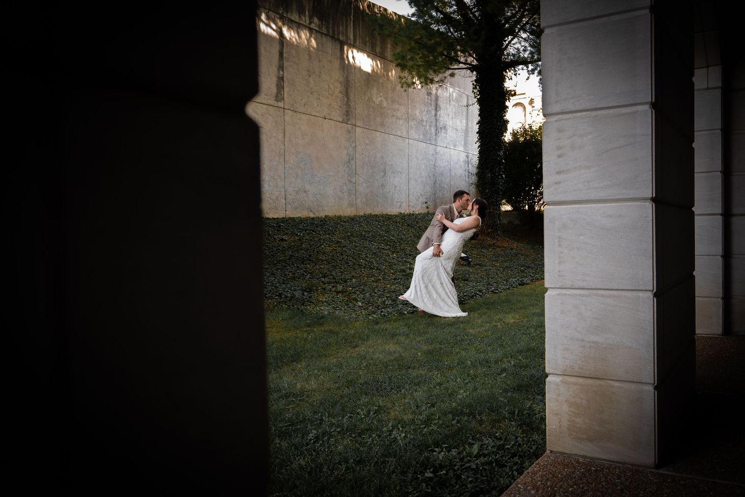 Courthouse wedding photos in Missouri
