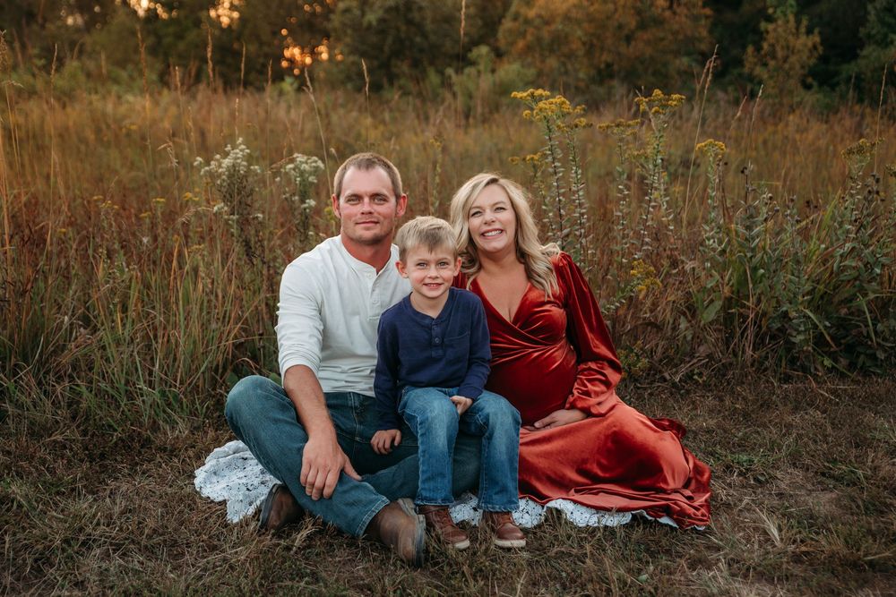 St. Louis Family Photographer Ashley Dawn Photography Indian Camp Creek, Wentzville MO  Photographer Maternity Photographer