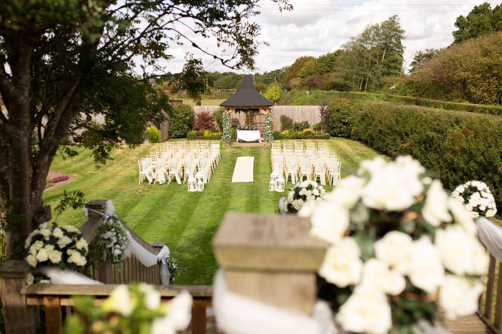 outdoor wedding at Alder Root Golf Club Warrington
