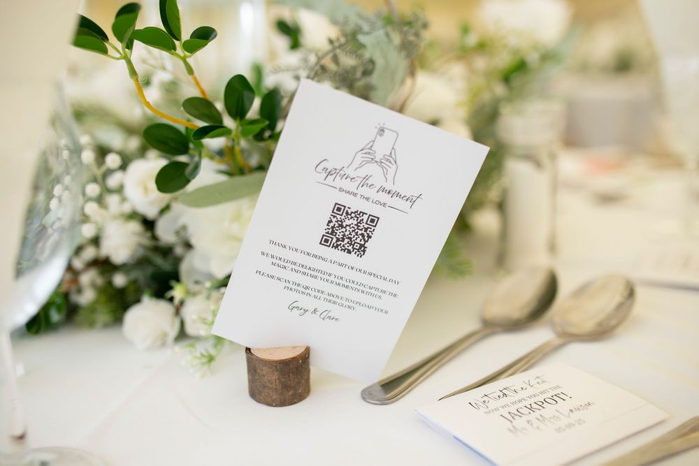 wedding photography by little wonderland photography widnes cheshire alder root golf course warrington