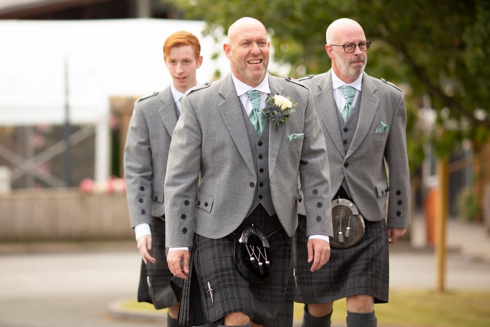wedding photography by little wonderland photography widnes cheshire alder root golf course warrington