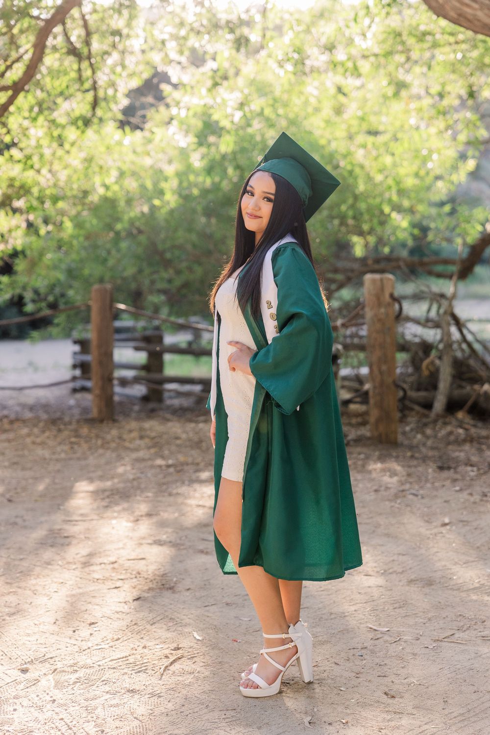 Outdoor senior photos of Royal High School 2024 graduate Ashlyn at Corriganville Park’s scenic trails and rustic scenery.