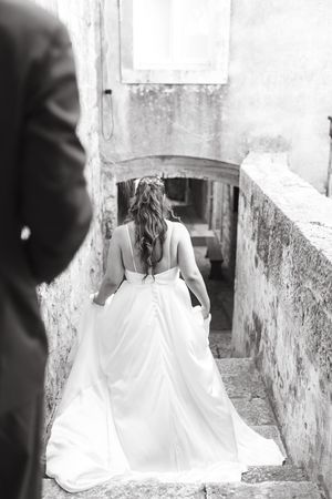 Elegant wedding captured by a Croatian wedding photographer and videographer – romantic moments across Croatia’s top locations.