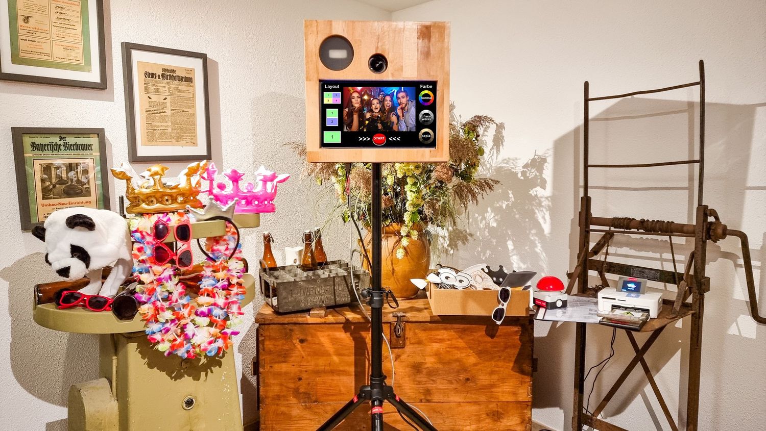 Fotobox Forchheim aufgebaut Photobooth mieten für die besonderen Fotos deiner Feier mit Sofortdrucker und Onlinegalerie