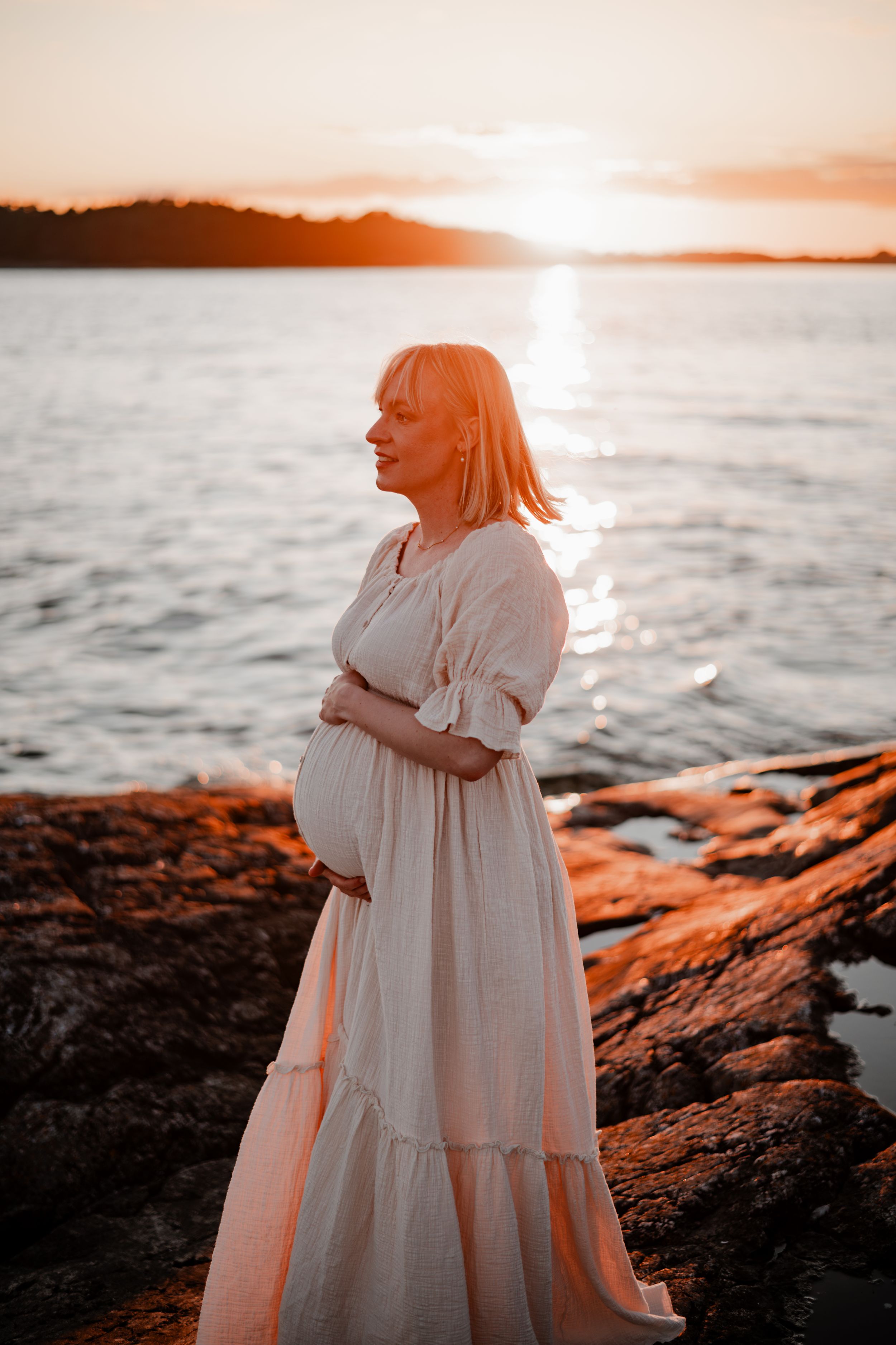 Gravid i solnedgången