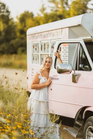 Senior photo session with ice cream truck