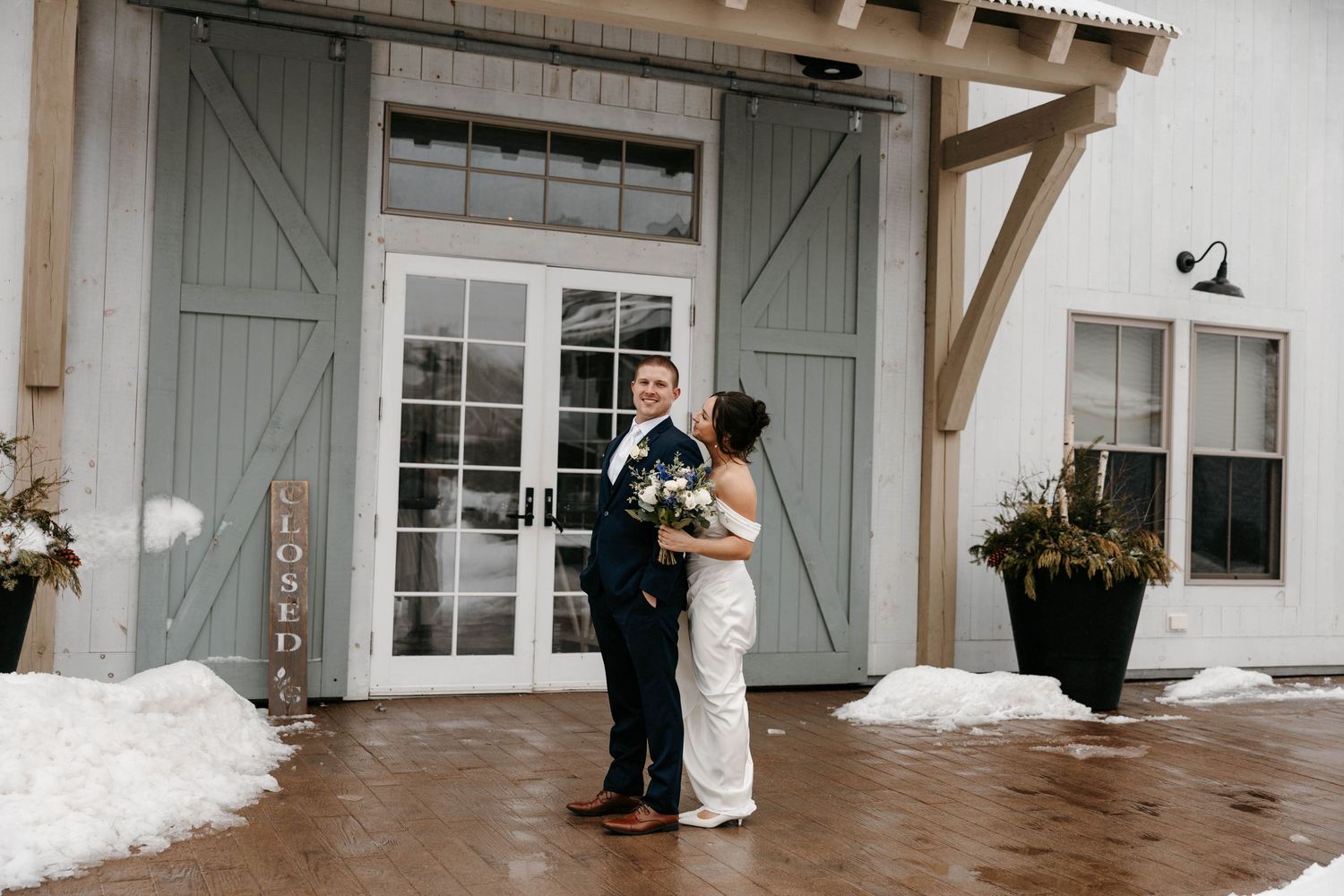Wedding photo in Newport RI taken by Abby Houser Photography