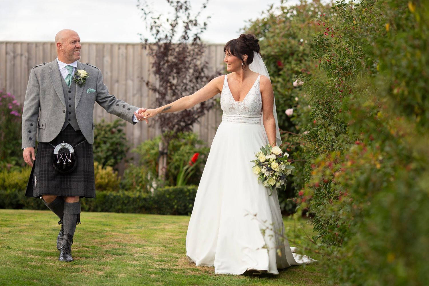 Bride and Groom Alder Root Golf Club Warrington