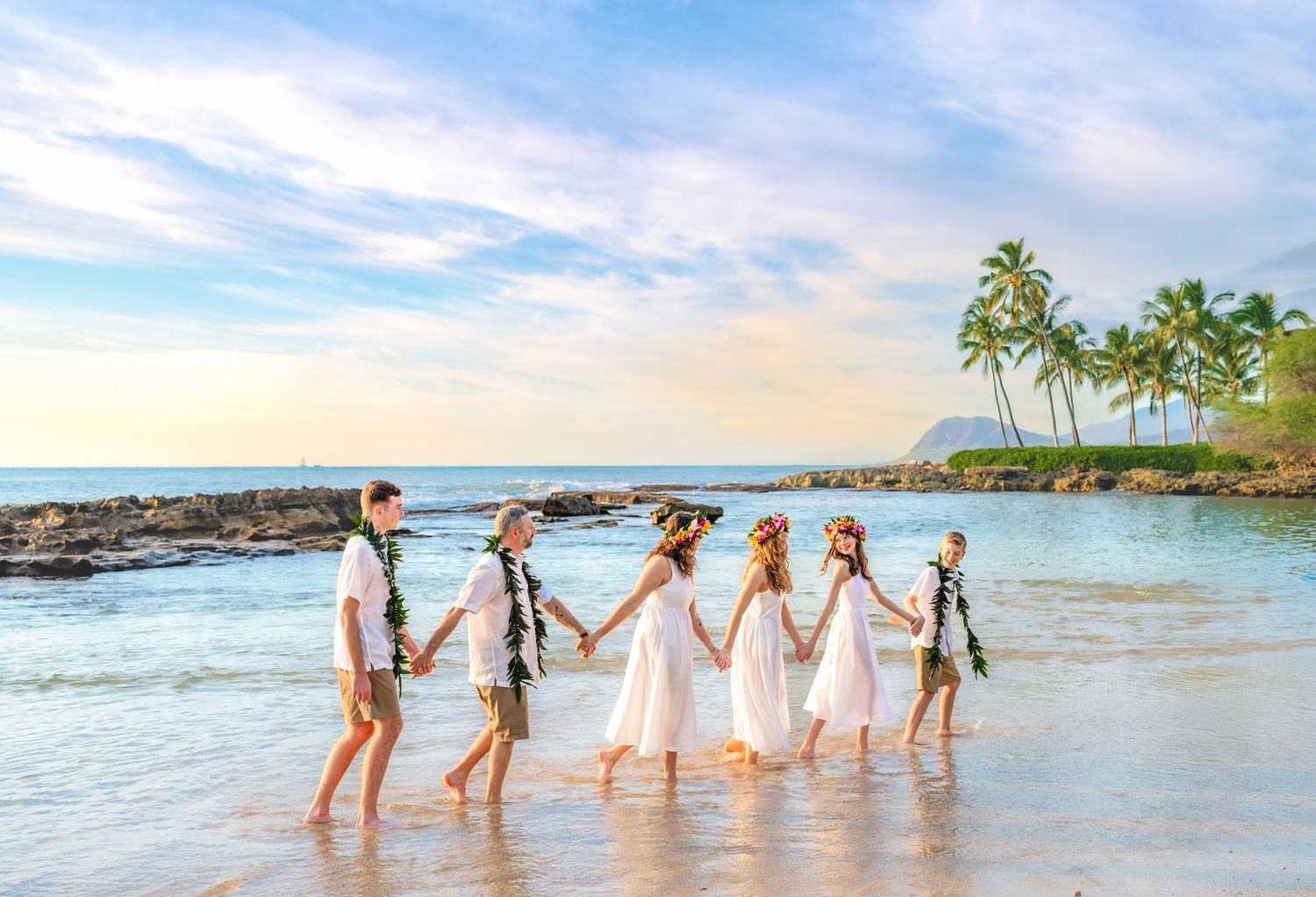 Family photoshoot in Waikiki Hawaii