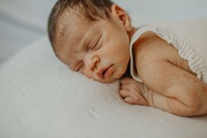 newborn baby photographer in Beckenham , bromley , and London