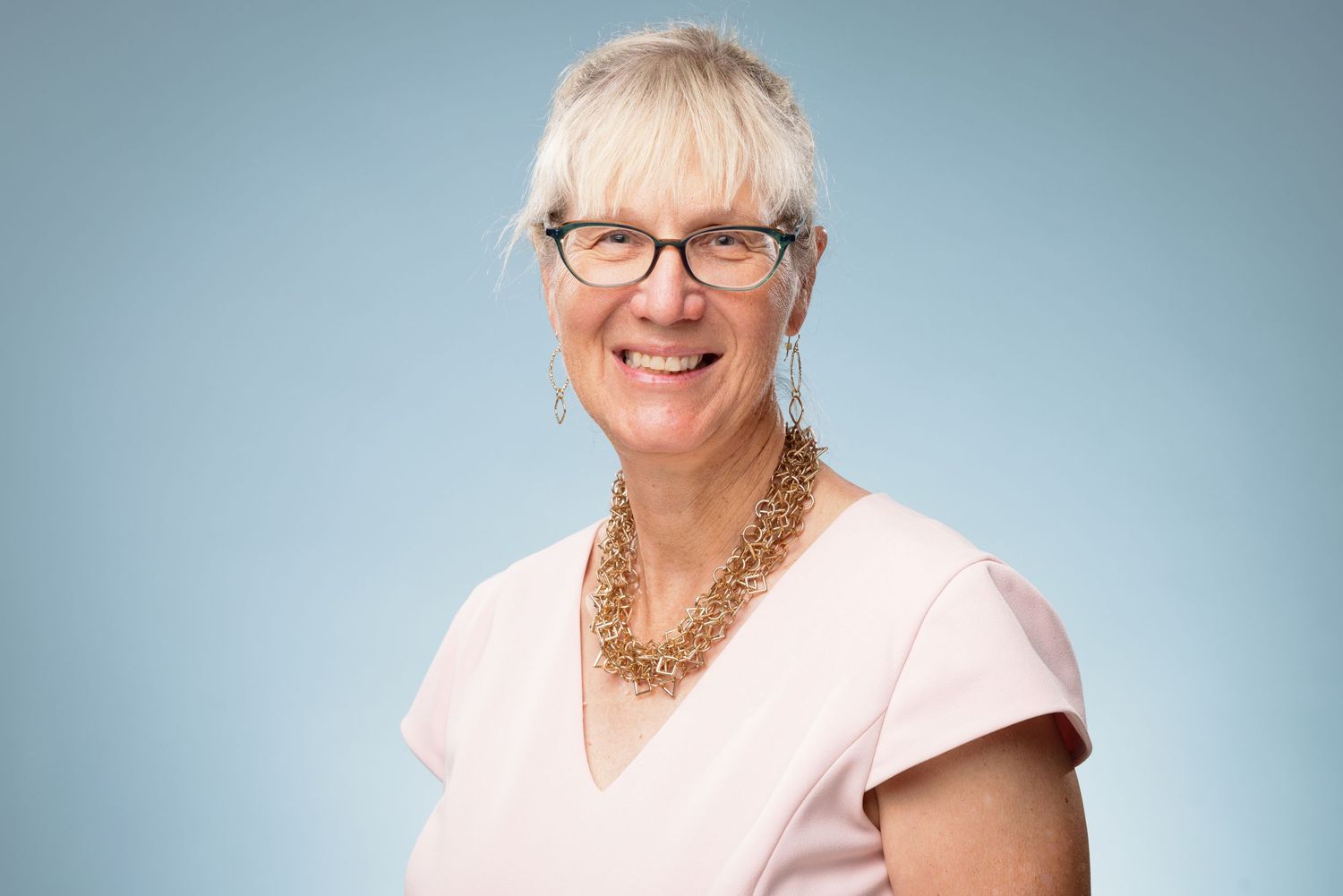Calgary, Canmore & Banff head shot photography
Calgary, Canmore & Banff head shot photographer