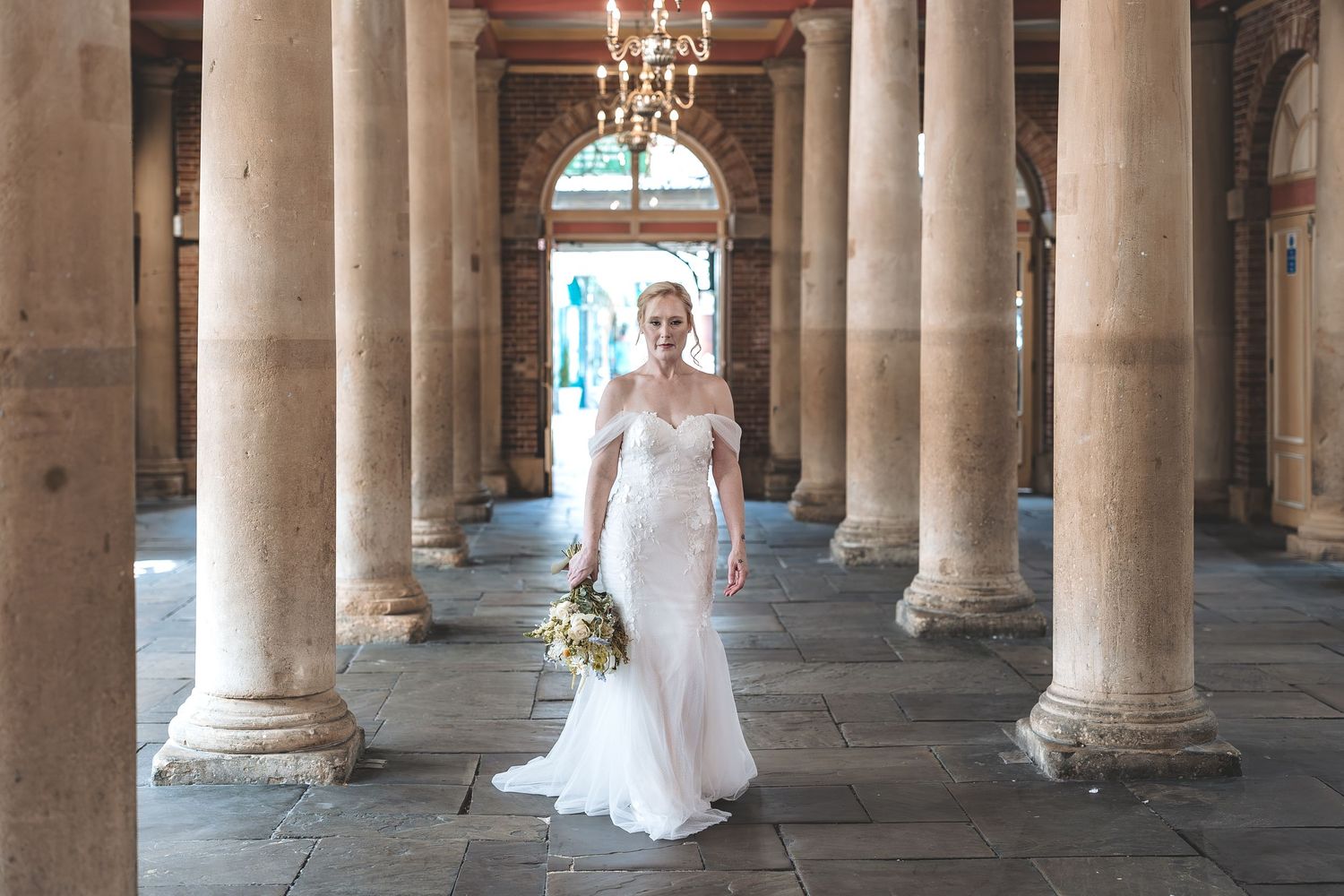 A fantastic second location for wedding photos at Newark town Hall