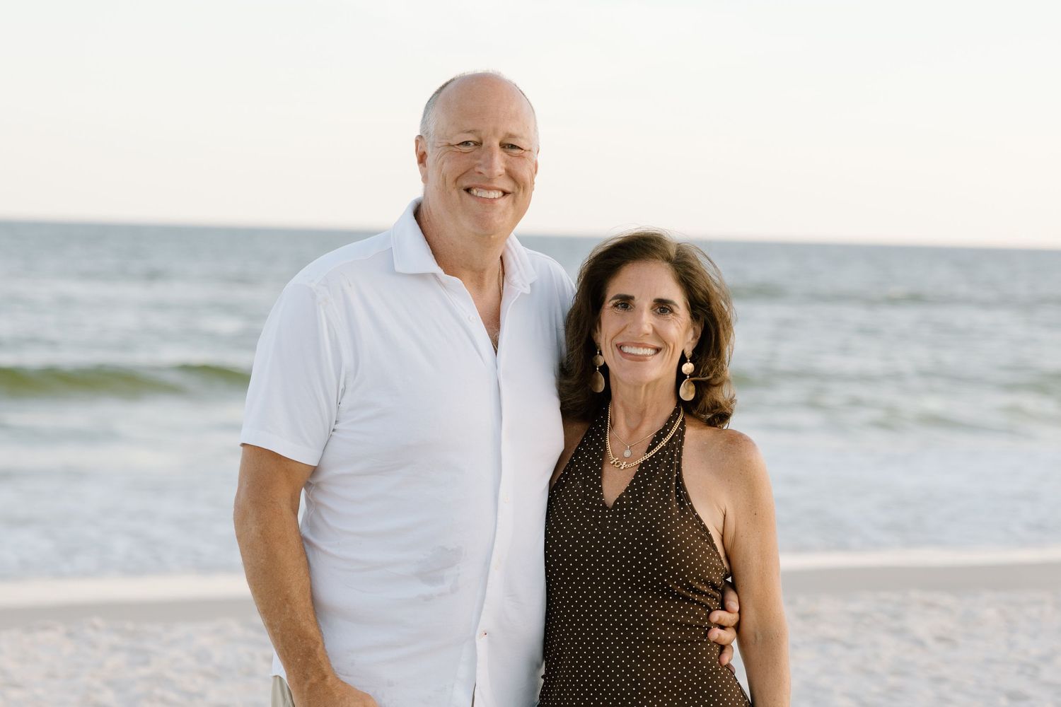 Couple photo shoot on the beach in Gulf Shores and Orange Beach Alabama.