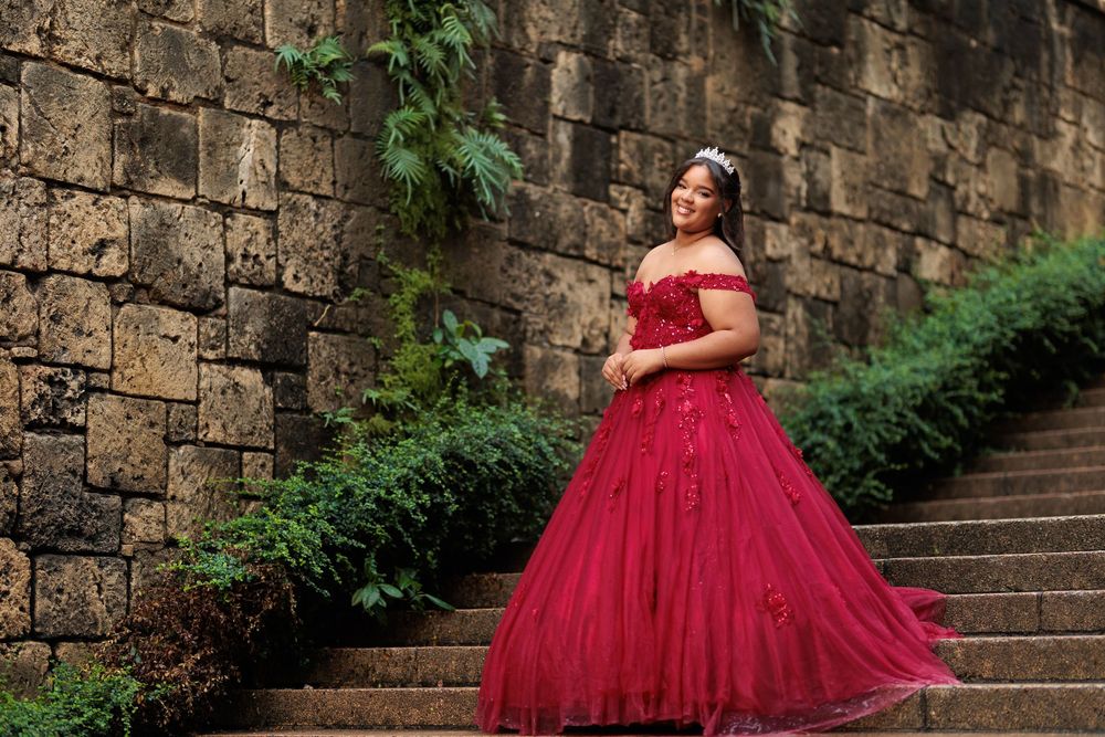 Fotos para quinceaños en la zona colonial de santo domingo, sesion de fotos ideas con vestido rojo para quinceañeras,sesión profesional.