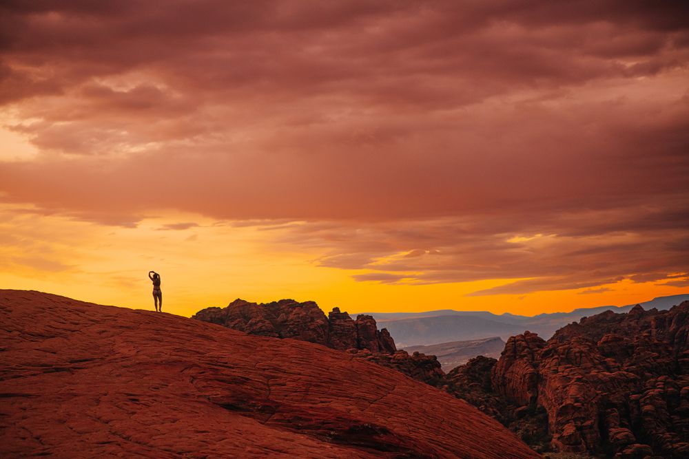 Best Utah Boudoir Photographer Adventure Outdoor boudoir woman in the wild