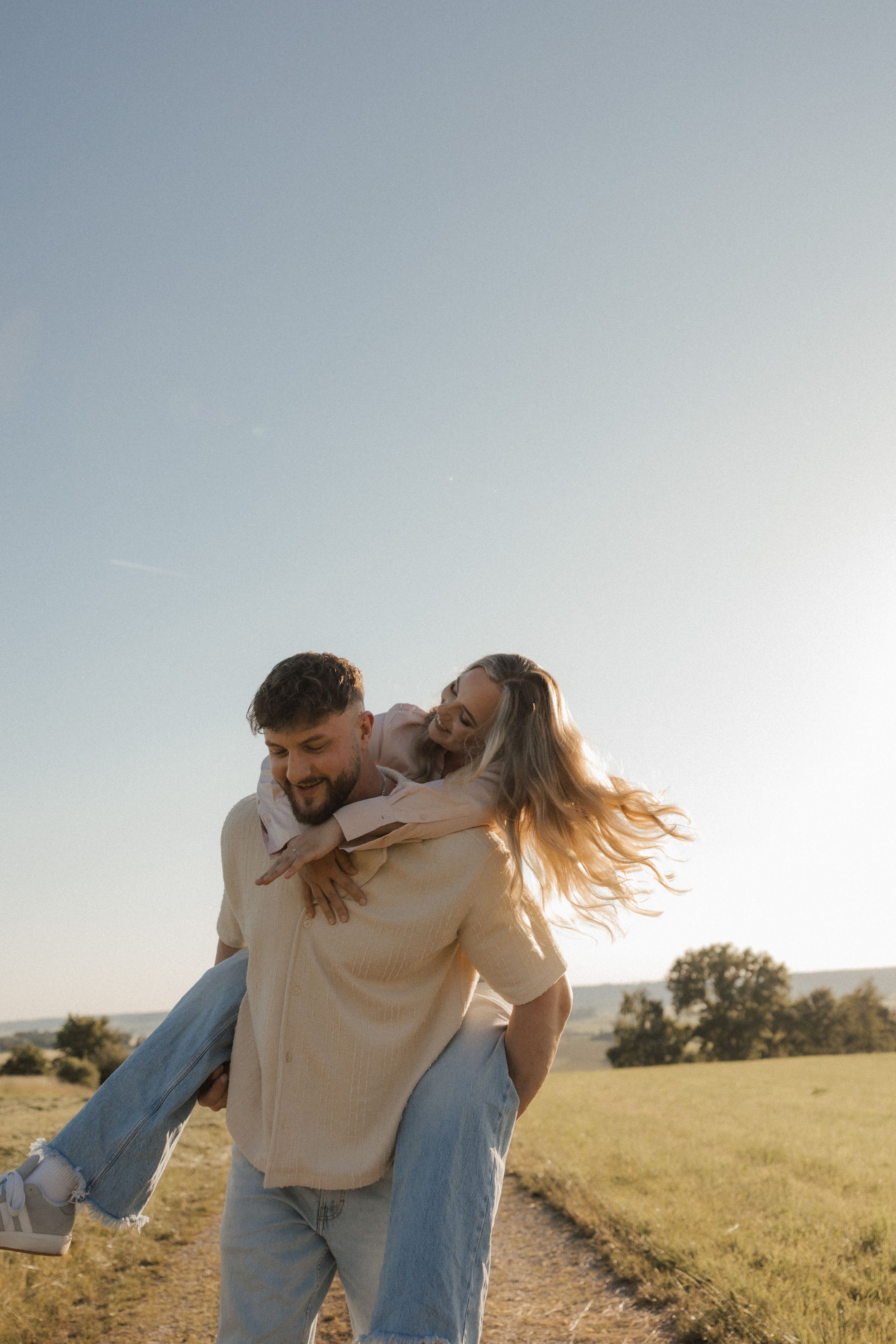 Abendlicht Fotoshooting in der Natur im Unterallgäu