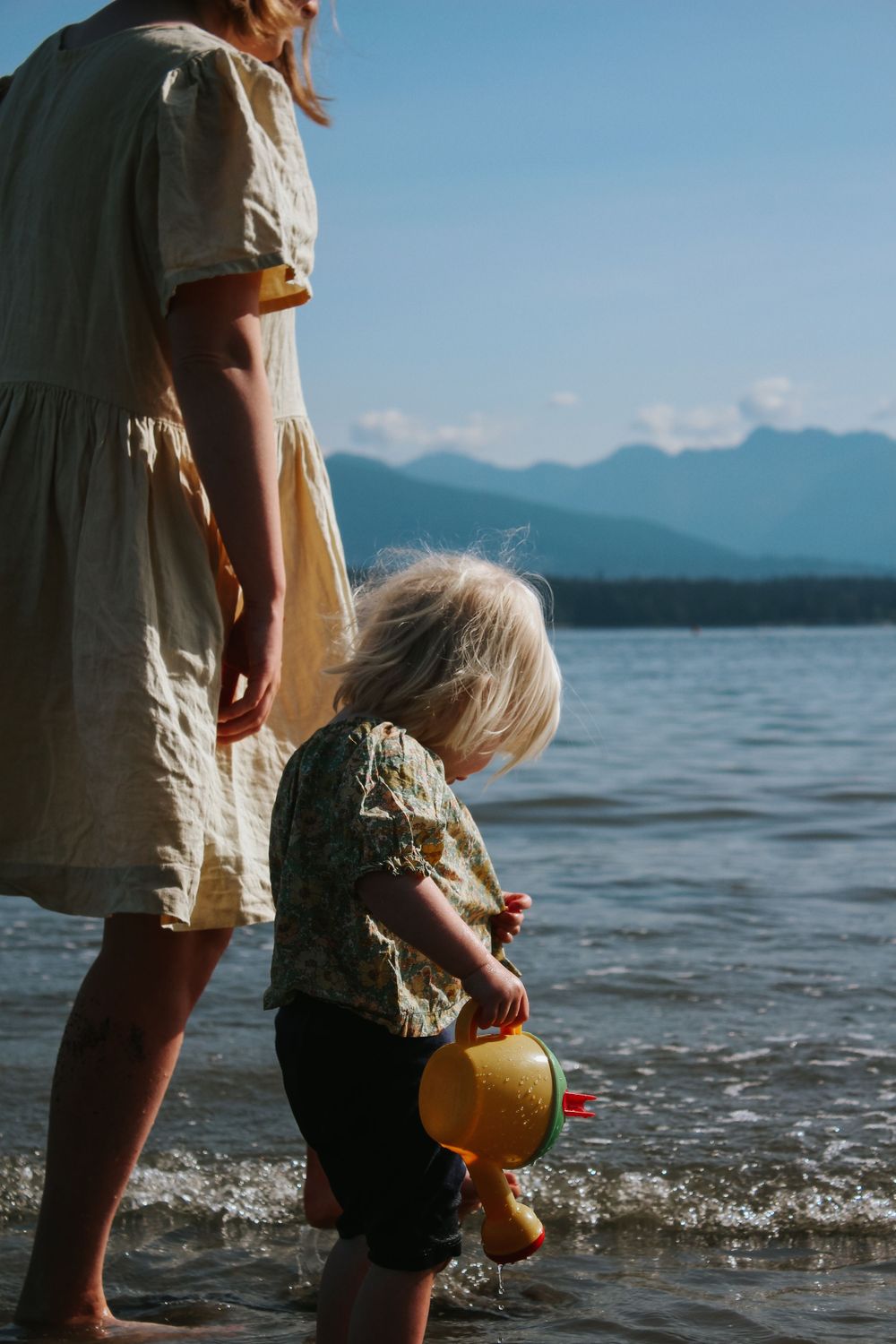 Vancouver Family and Motherhood Photographer offering natural and candid mommy and me sessions indoors or outdoors