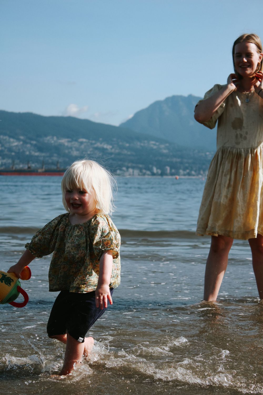 Vancouver Family and Motherhood Photographer offering natural and candid mommy and me sessions indoors or outdoors