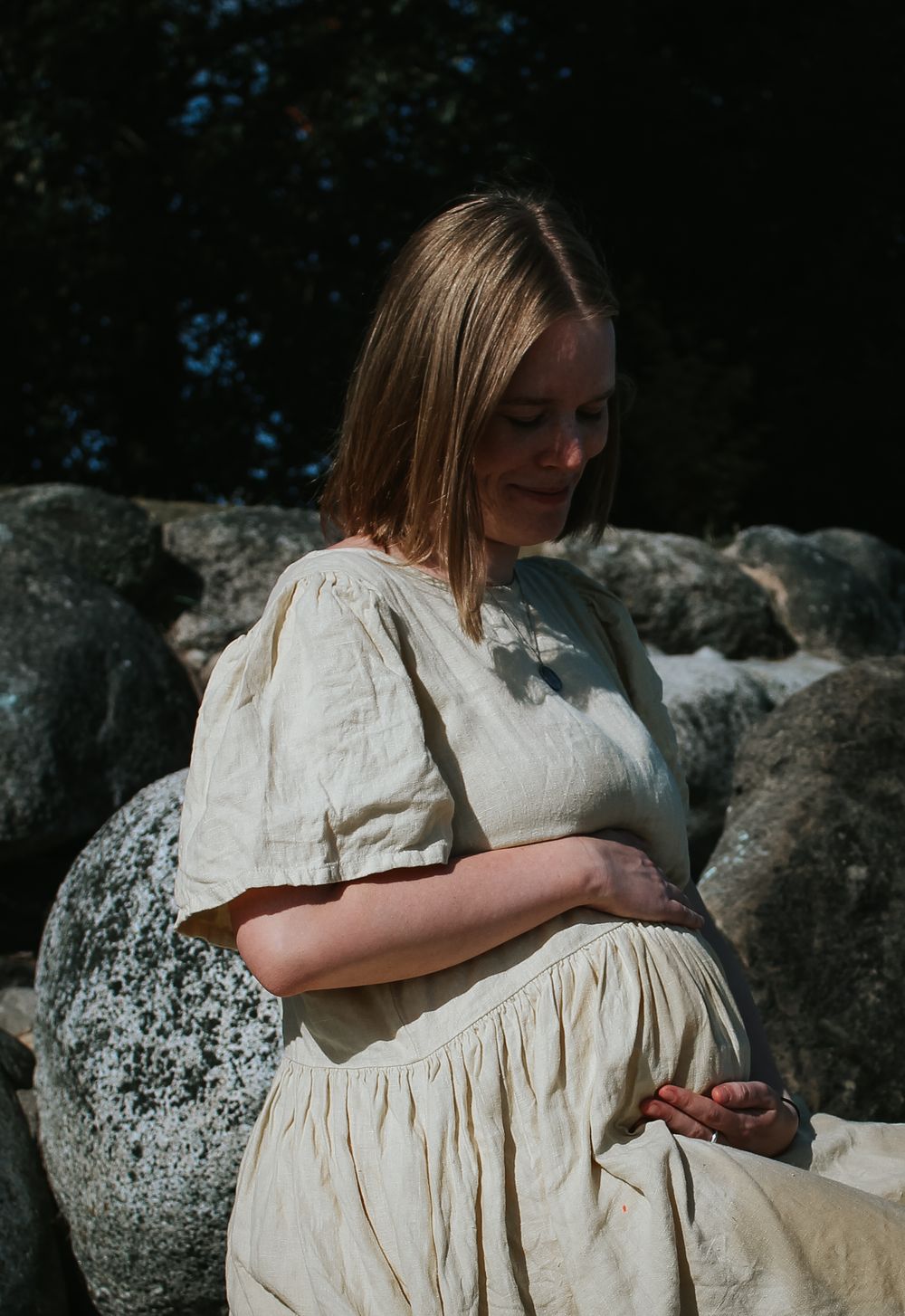 Vancouver Family and Motherhood Photographer offering natural and candid mommy and me sessions indoors or outdoors