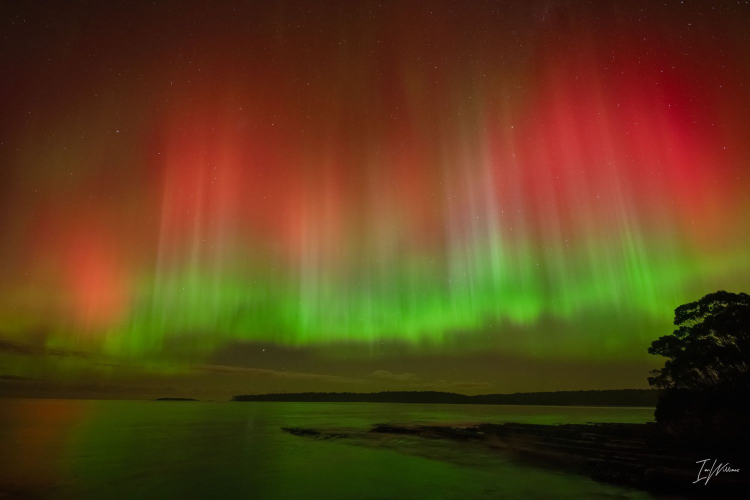 Aurora Australis, Tasmania, 11 May 2024