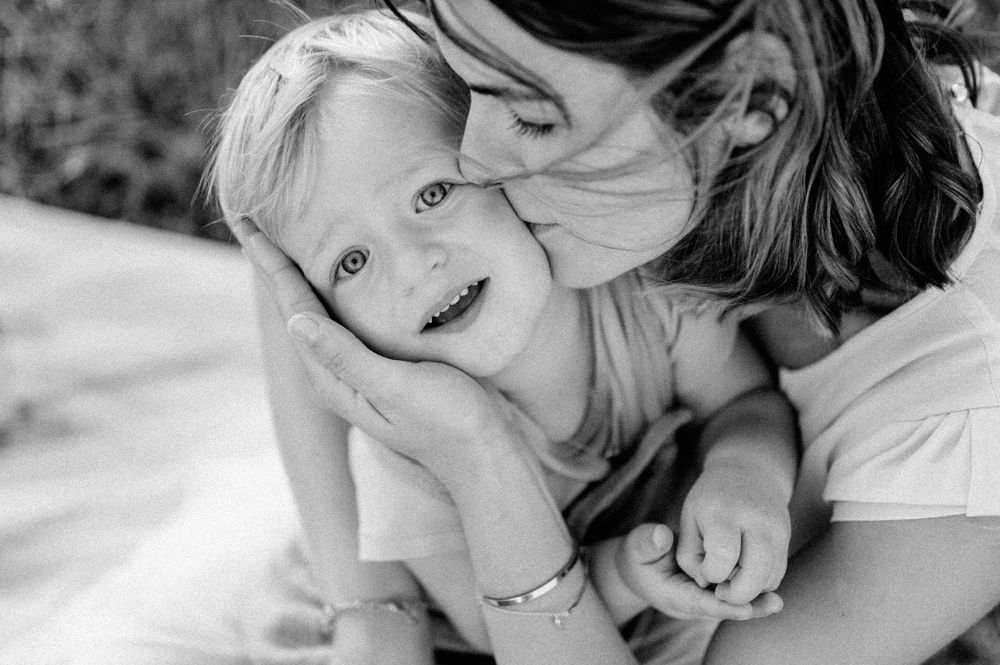 Claudia Margarethe | motherhoodsession | Mutter-Kind-Fotos