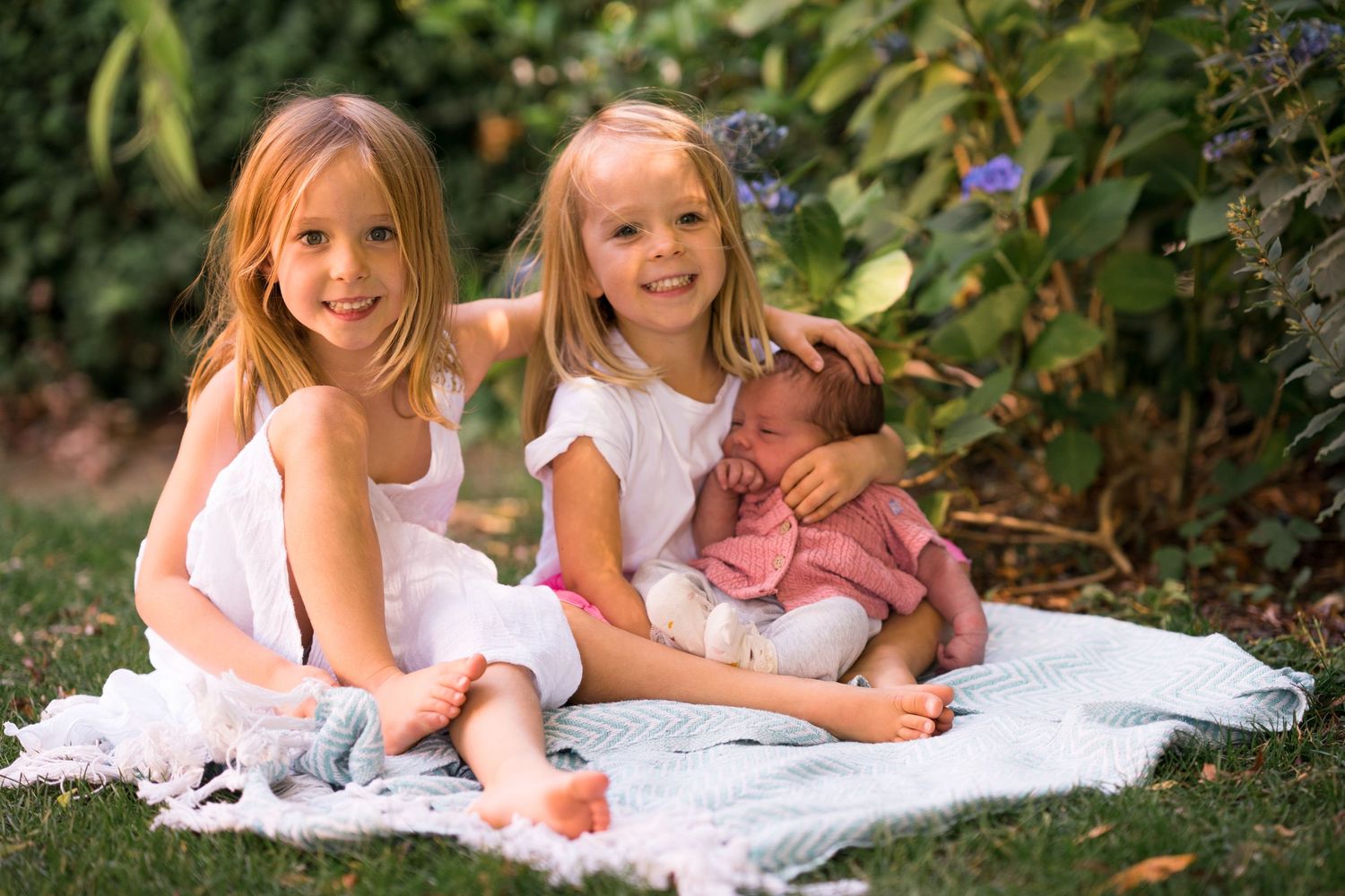 Mini séance photos en famille. photo soeurs en pleine nature à Beersel dans le Brabant flamand