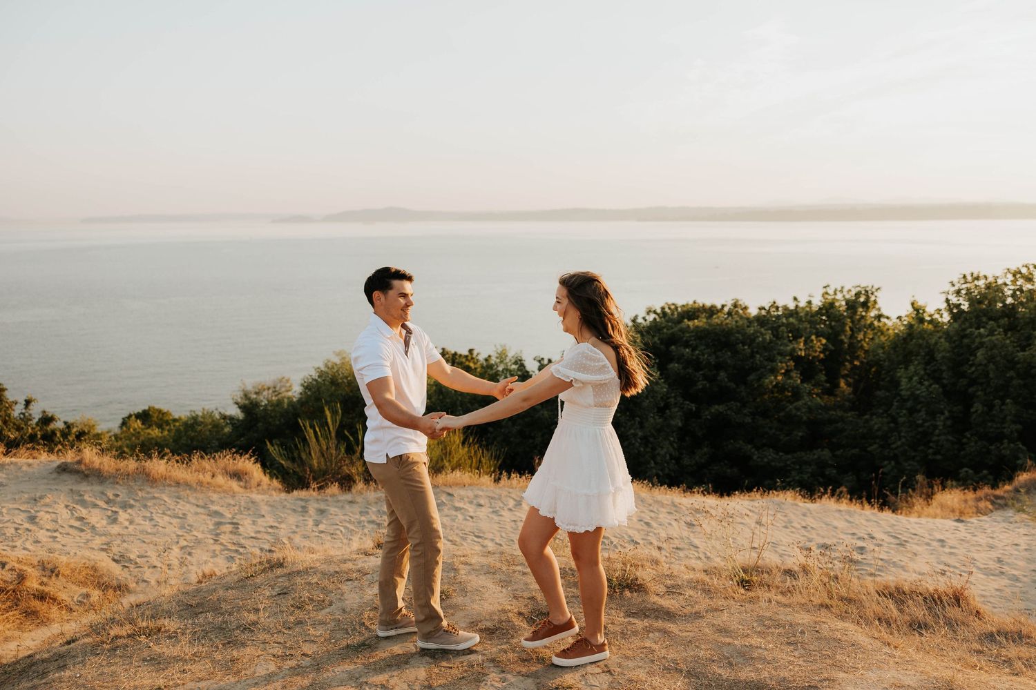 Discovery Park Engagement photos