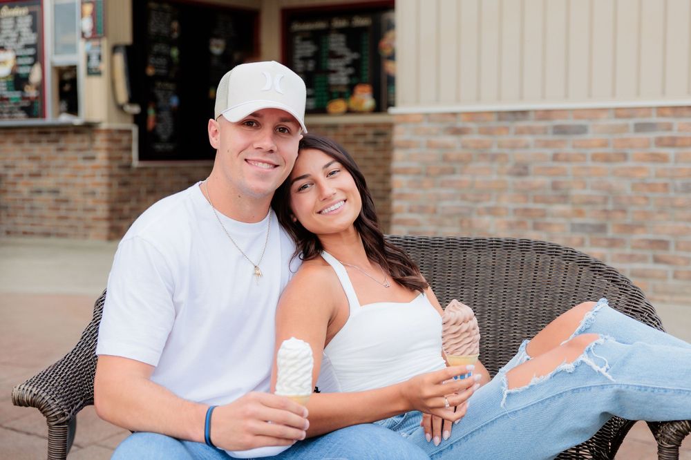 couples session photo shoot mays landing ice cream stand clayton nj new south jersey glassboro franklinville mantua elk